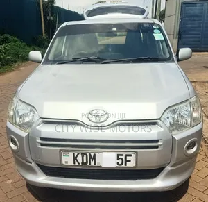 Toyota Succeed SV Premium 2016 Silver