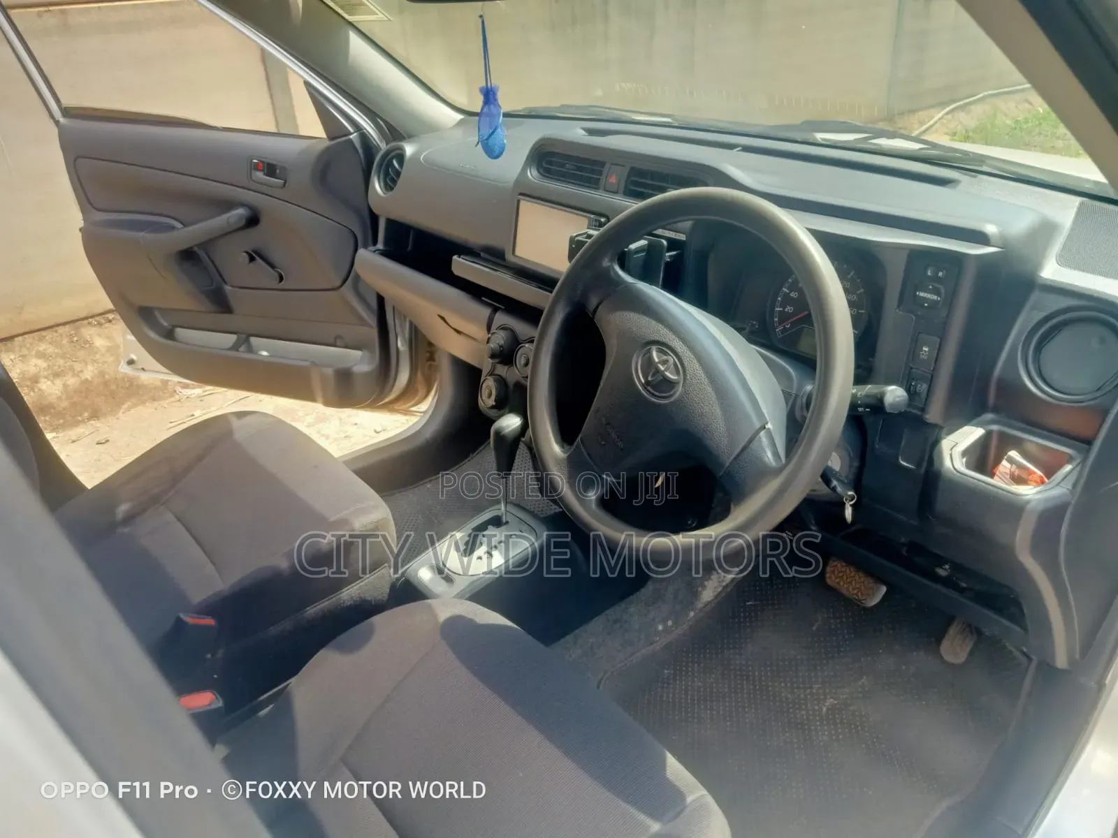 Toyota Succeed SV Premium 2016 Silver
