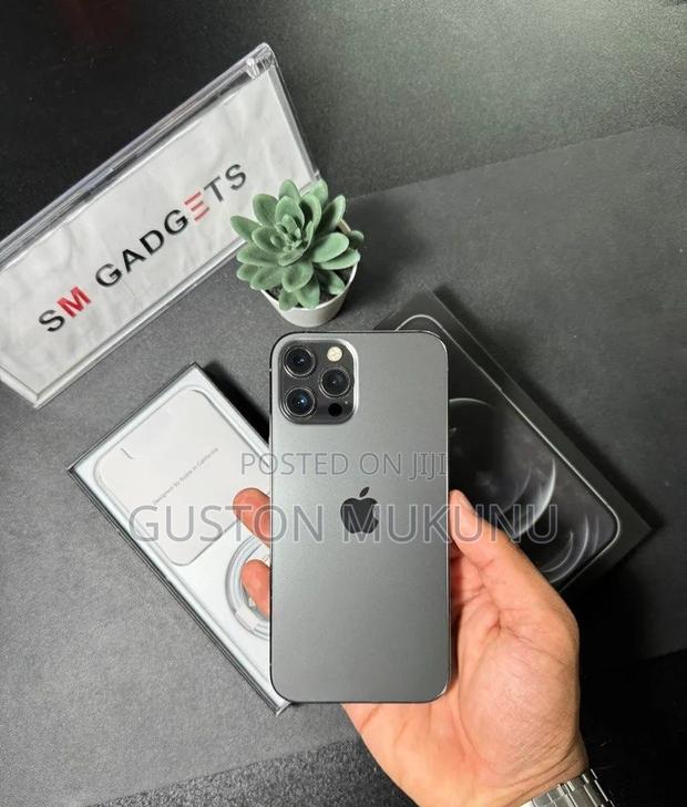 Apple iPhone 12 Pro Max 512 GB Black - main view