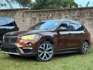 BMW X1 xDrive28i AWD 2016 Burgundy