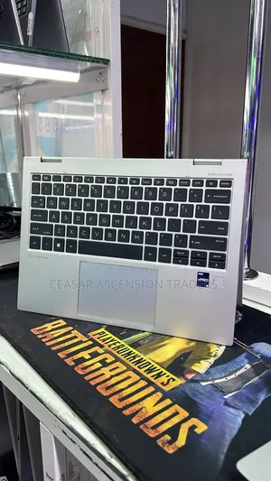 Laptop HP Elite x360 830 G10 16GB Intel Core i3 SSD 256GB