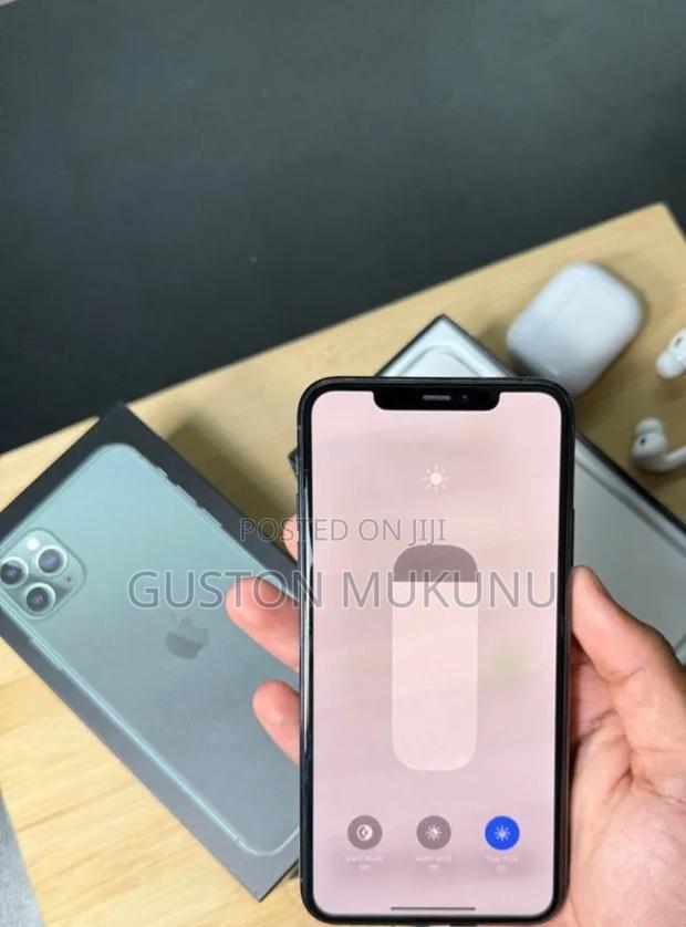 Apple iPhone 11 Pro Max 256 GB Green - thumbnail 3