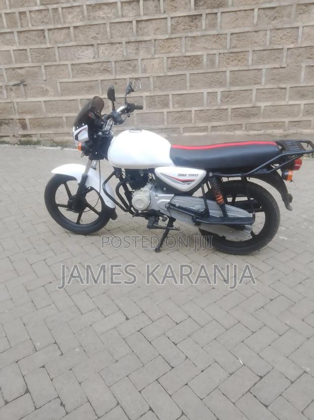 Bajaj Boxer 150 UG 2021 White - thumbnail 3