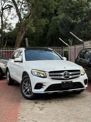 Mercedes-Benz GLC-Class 2019 White