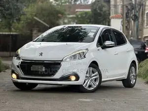 Peugeot 208 2019 White