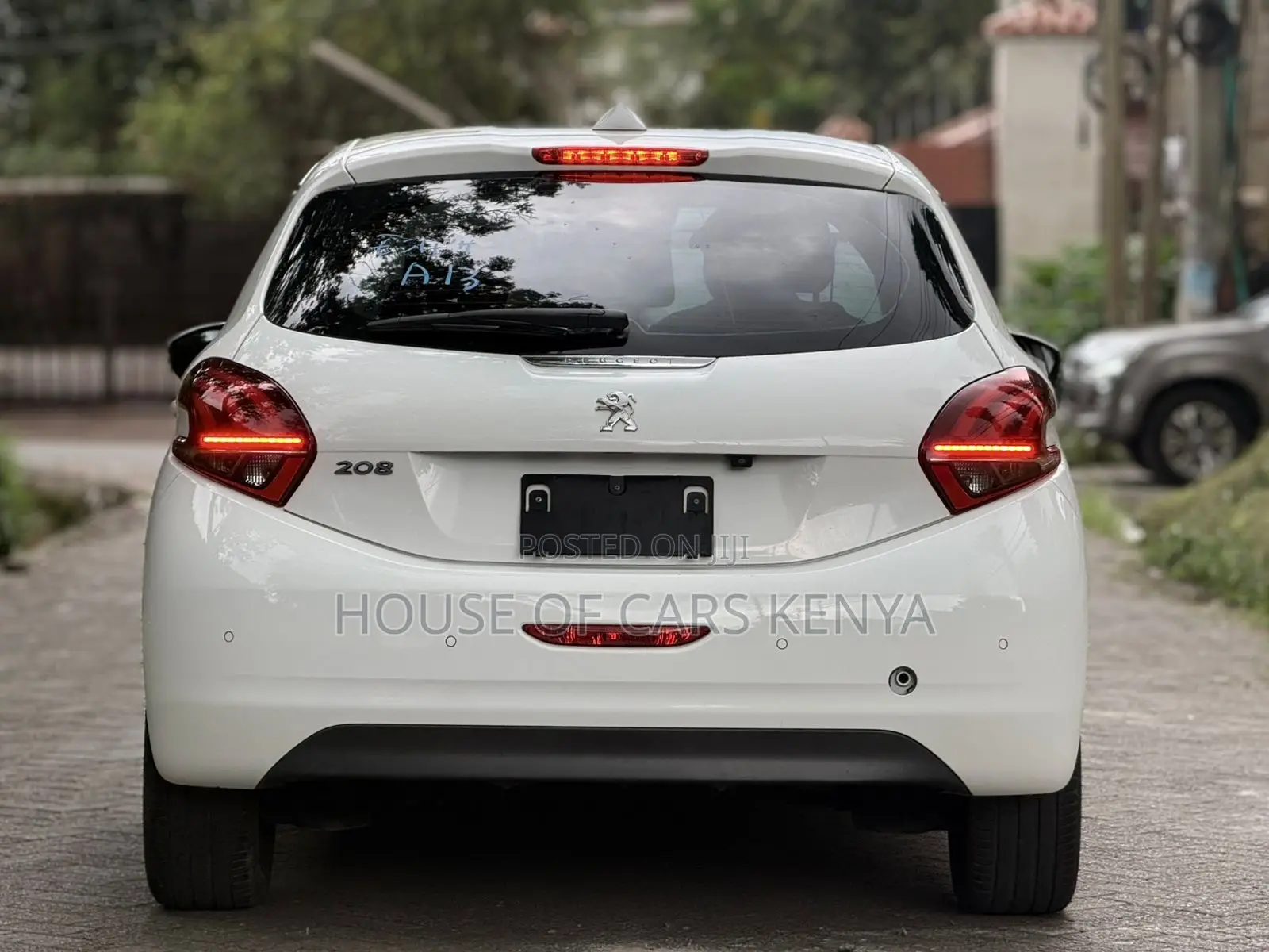Peugeot 208 2019 White