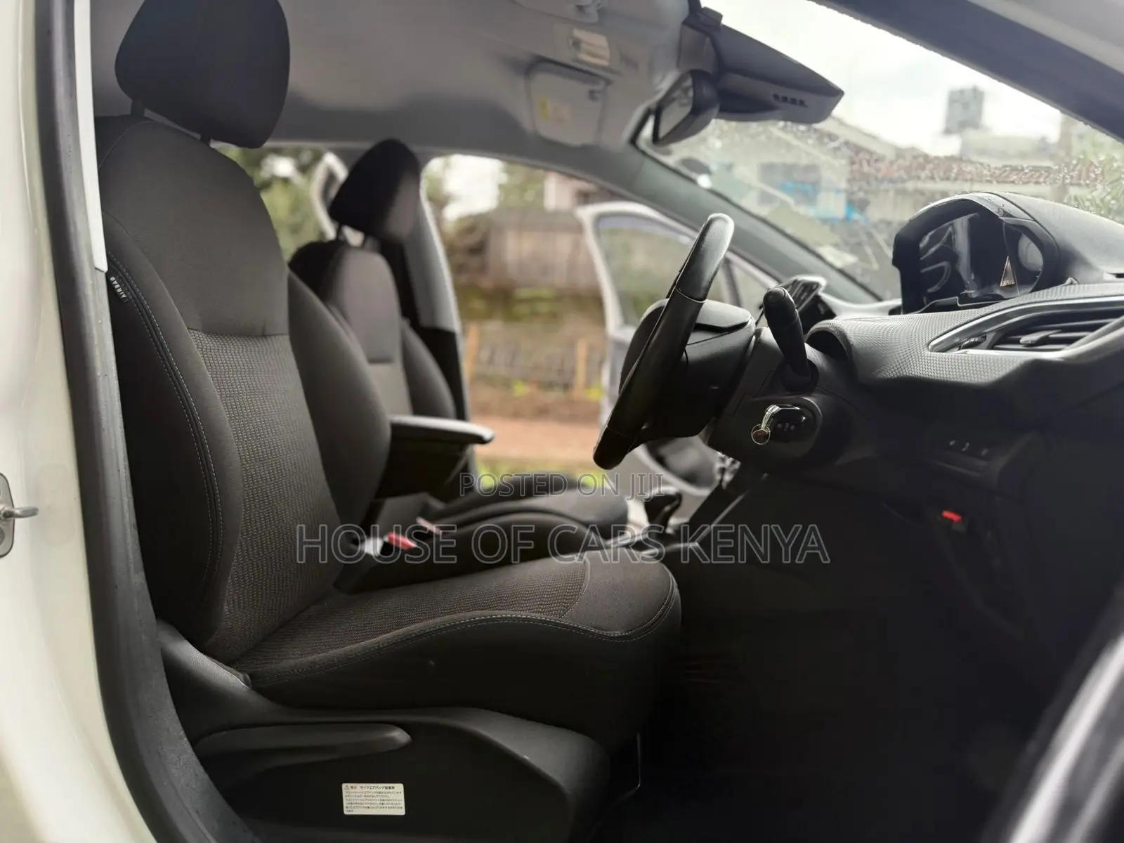 Peugeot 208 2019 White