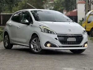 Peugeot 208 2019 White