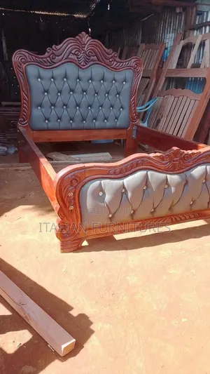 It's a Morket Brown Mahogany /Blue Leather Colour
