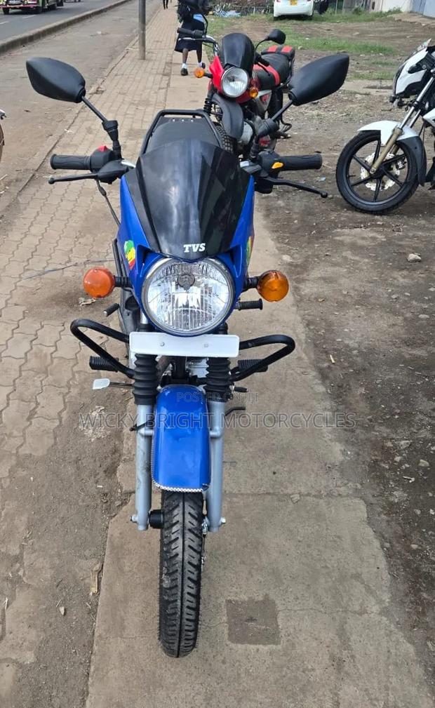 TVS HLX Plus ES 2025 Blue - thumbnail 2