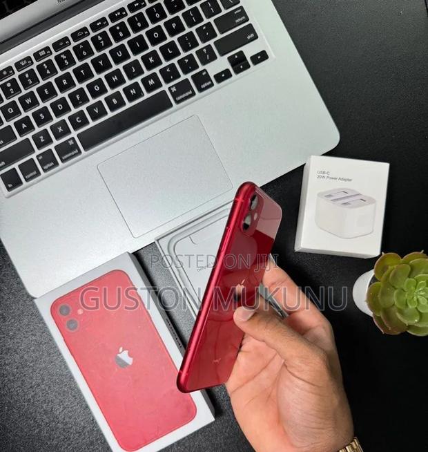 Apple iPhone 11 256 GB Red - thumbnail 4