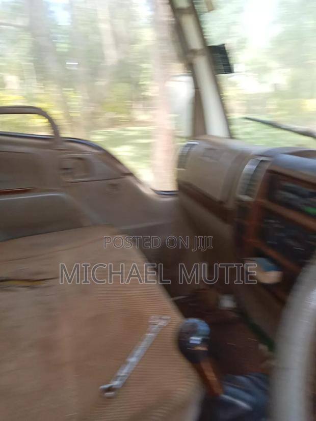 Motor Vehicle - thumbnail 3