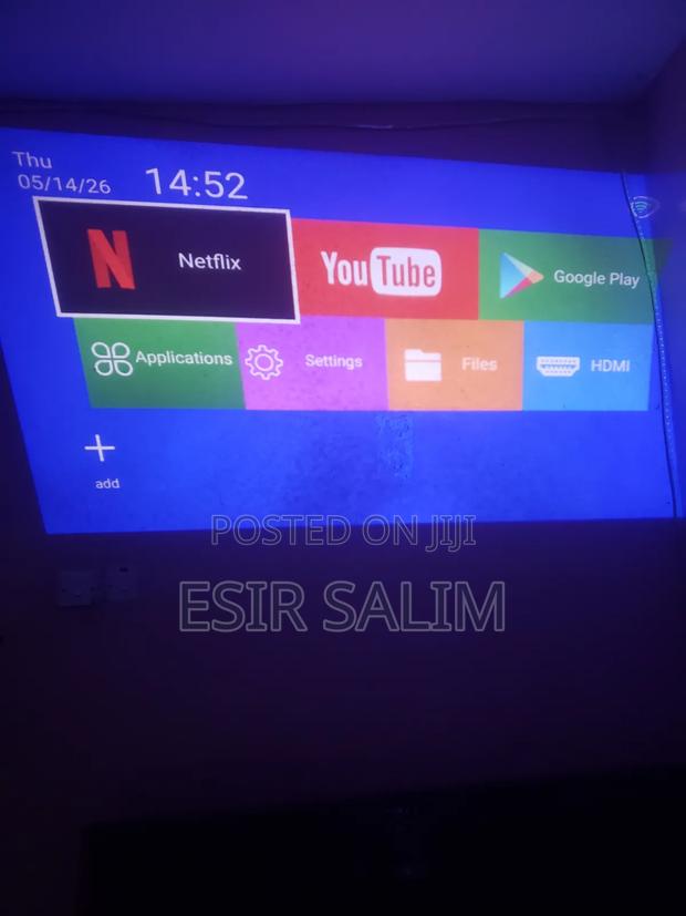 Android Smart Mini Projector P30 - thumbnail 4