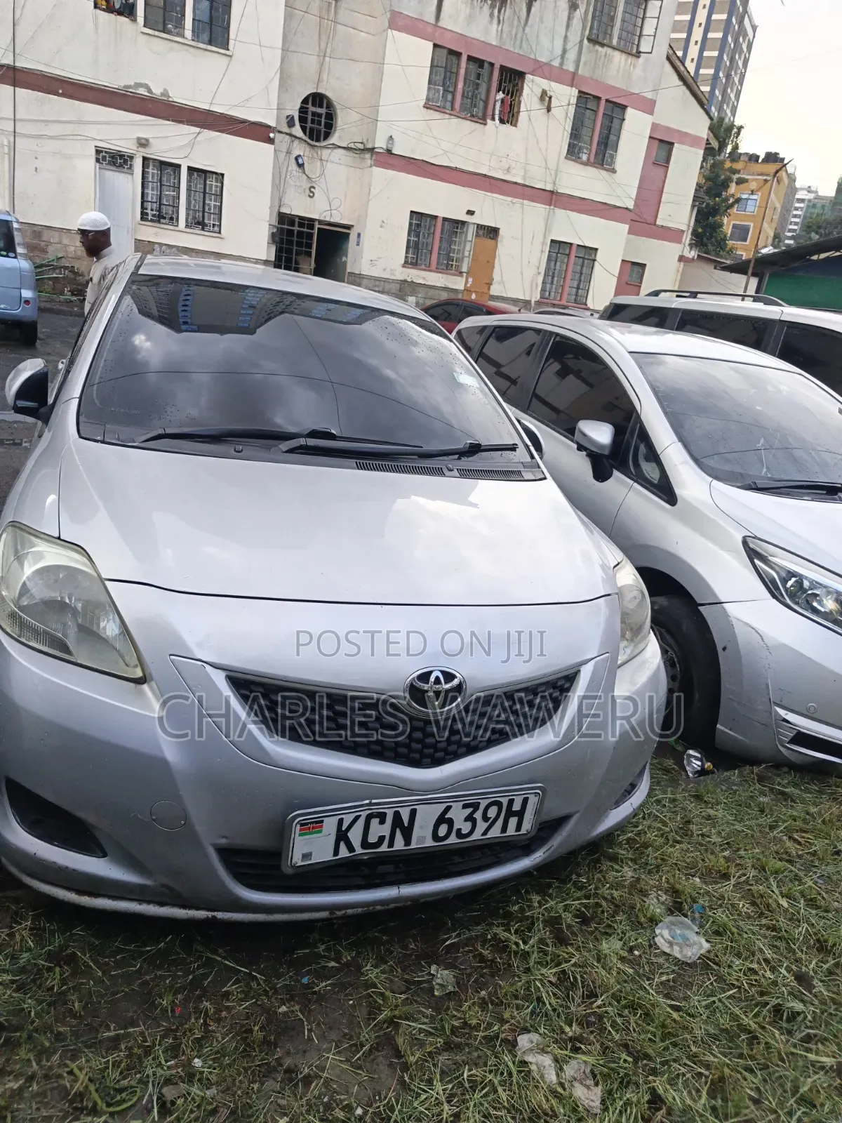 Toyota Belta 2011 Silver