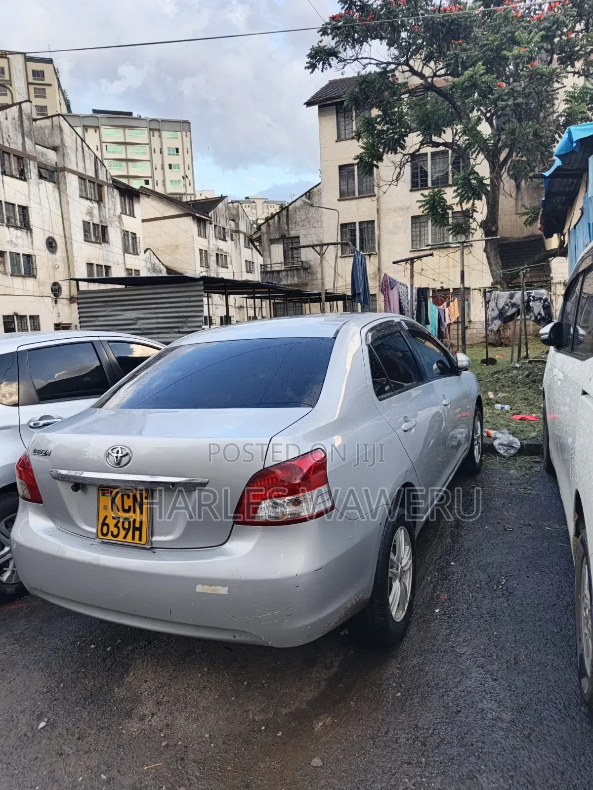 Toyota Belta 2011 Silver