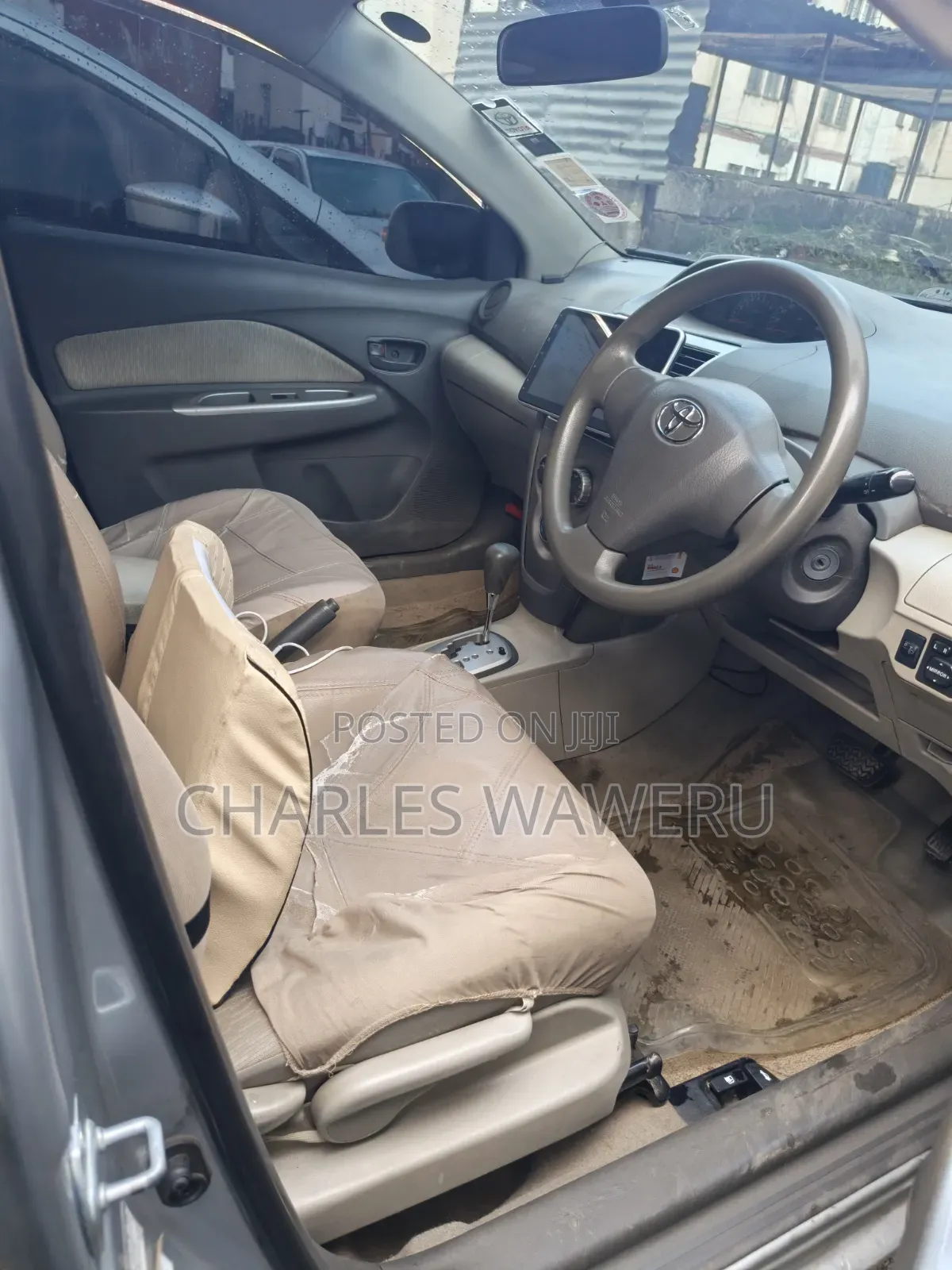 Toyota Belta 2011 Silver