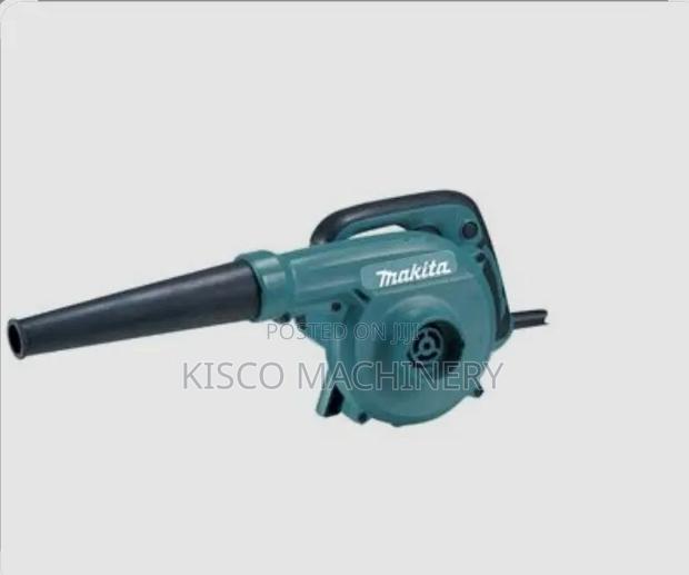 Reliable Makita Cordless Blower Comes With 2 Batteries/Blower
