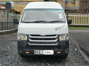 Toyota HiAce 2011 White