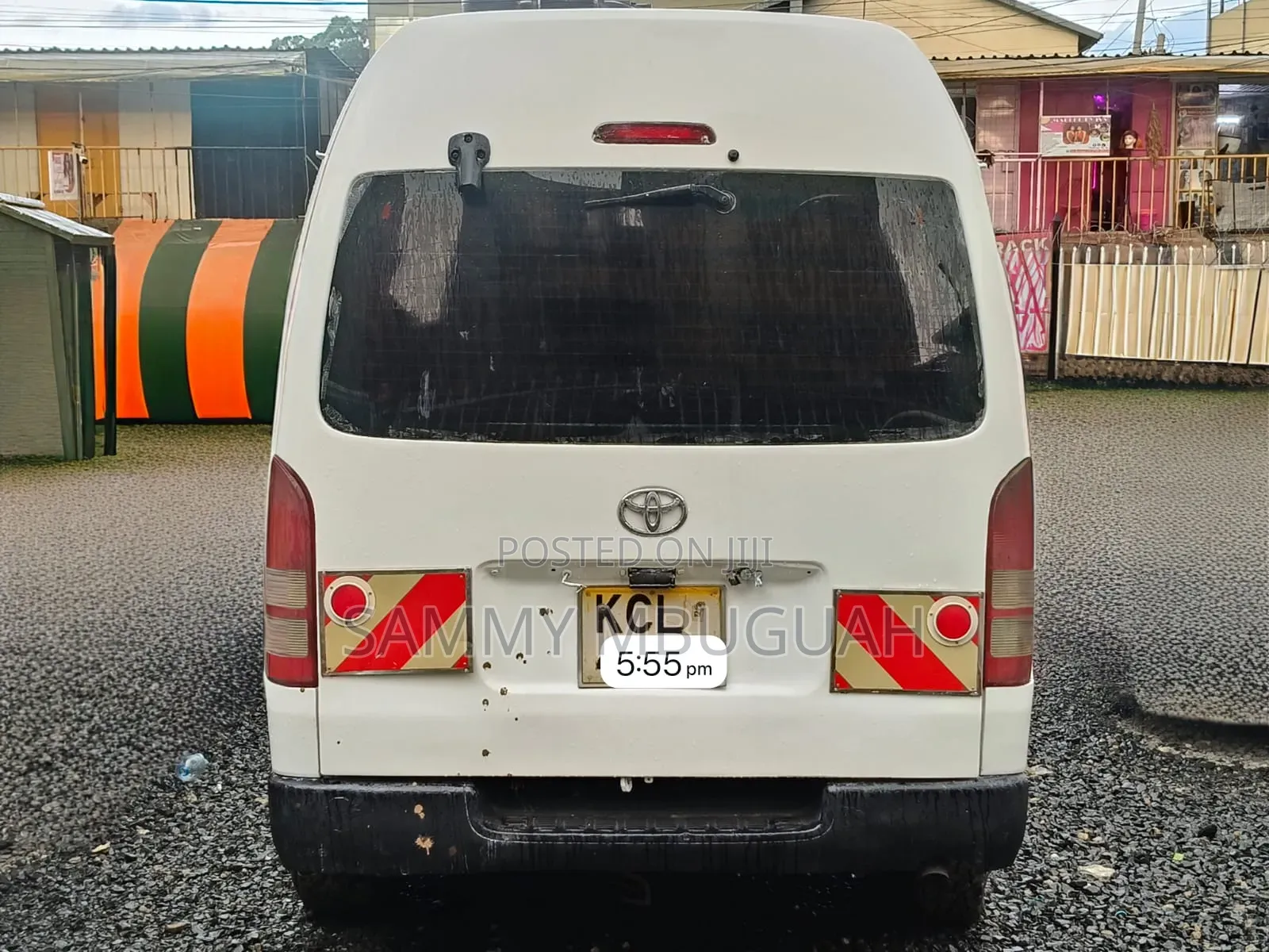 Toyota HiAce 2011 White