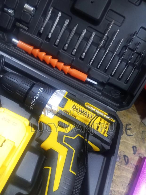 Powerful Cordless Grinder