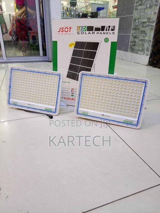 Jsot 400w+ 400w 2 in 1 Solar Powered Security Floodlight