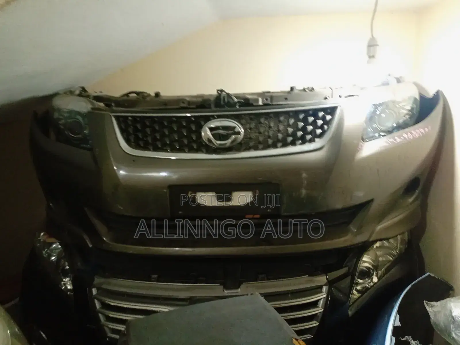 Toyota Fielder Nosecut