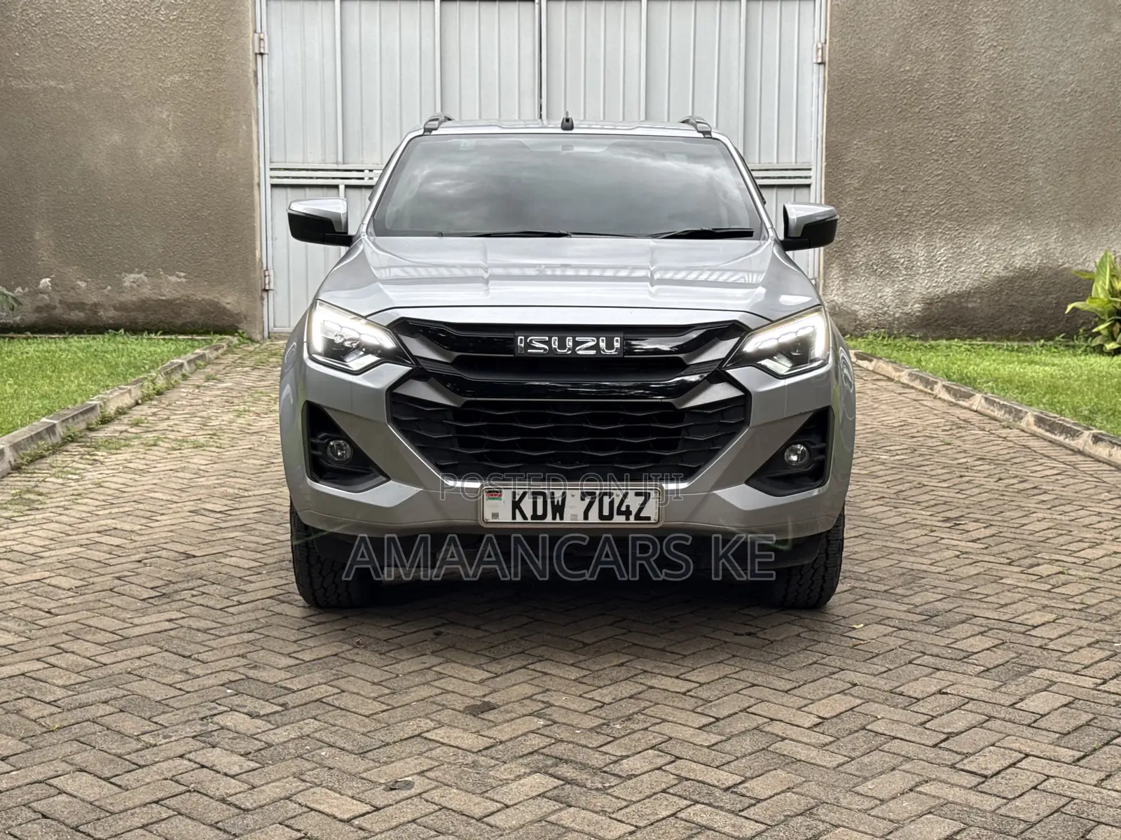 Isuzu D-MAX 2025 Silver
