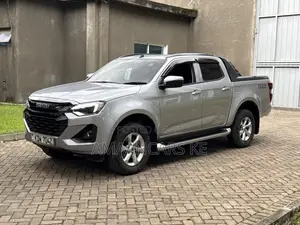 Isuzu D-MAX 2025 Silver