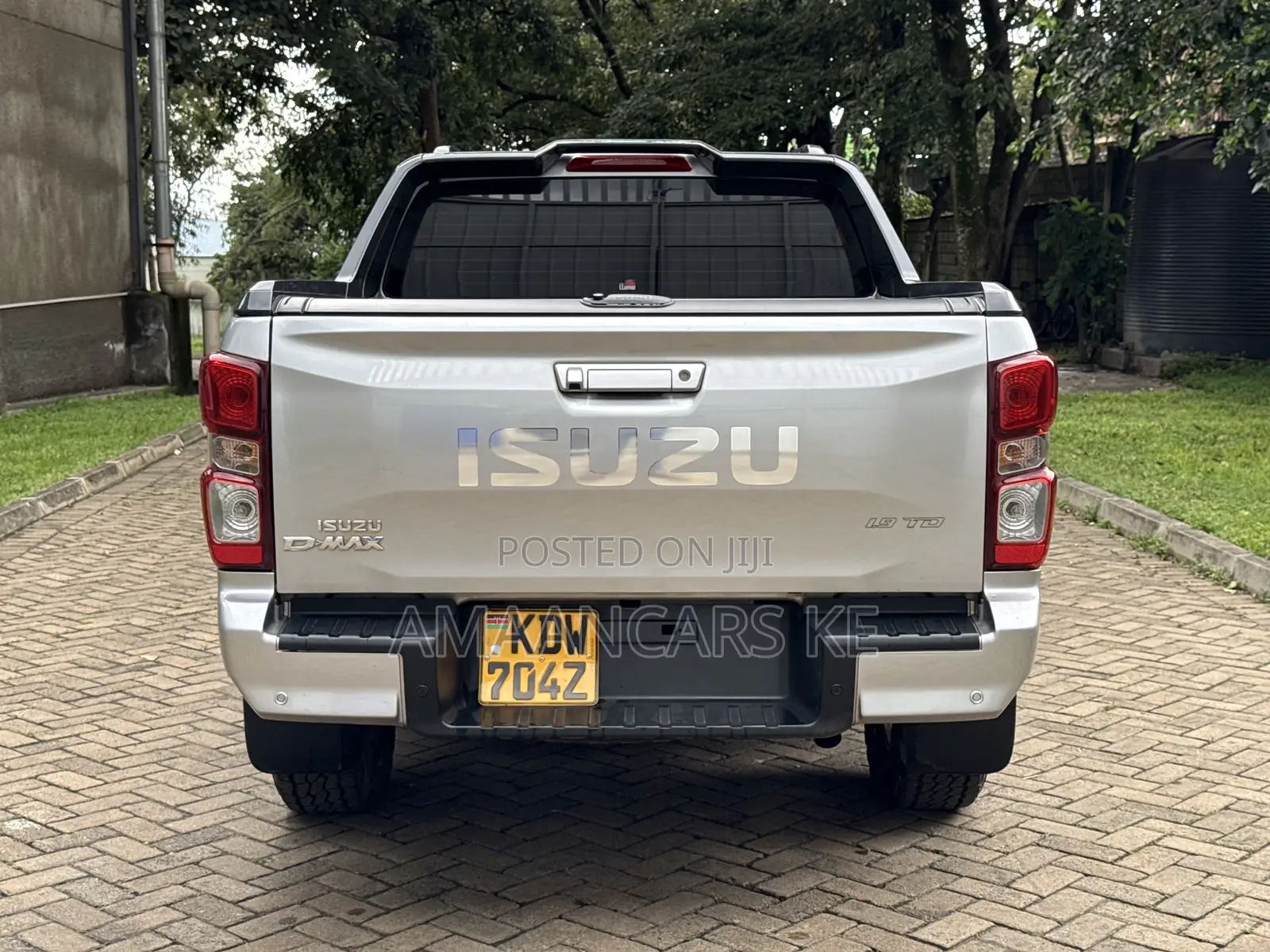 Isuzu D-MAX 2025 Silver