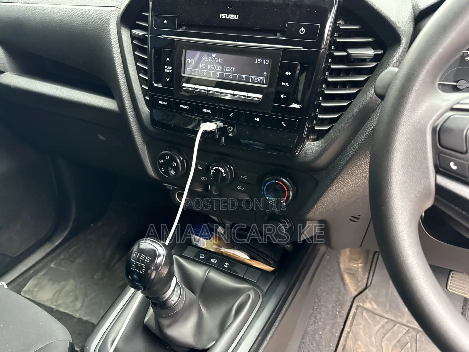 Isuzu D-MAX 2024 White