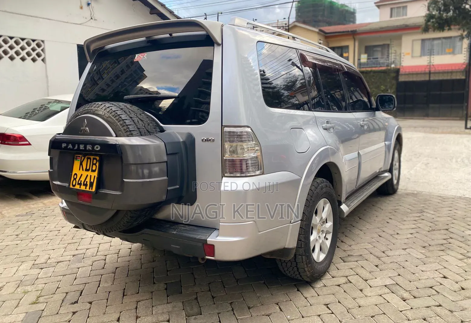 Mitsubishi Pajero V80 3.2 DI-D 2015 Silver