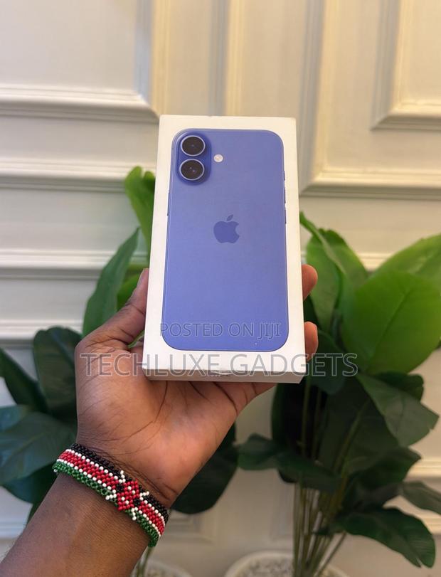 New Apple iPhone 16 128 GB Blue - thumbnail 2