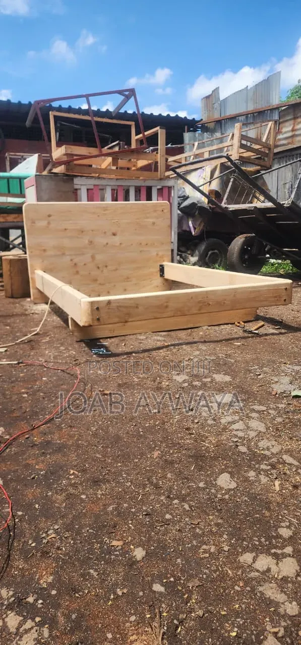 High Quality Solid Wooden Bed