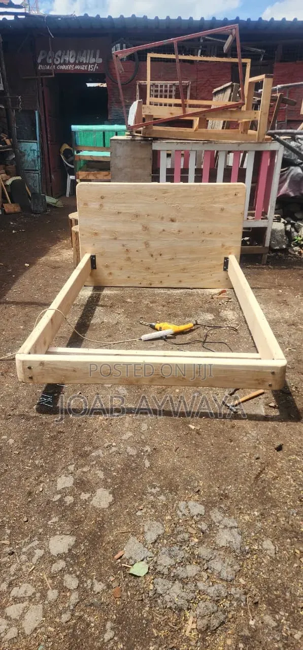 High Quality Solid Wooden Bed