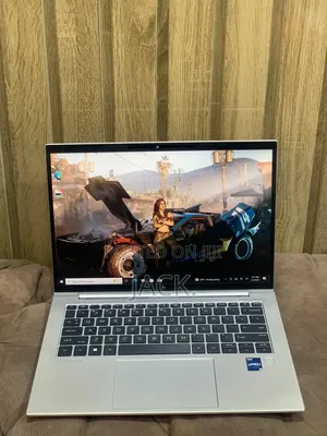 Laptop HP EliteBook 640 G10 16GB Intel Core i7 SSD 512GB