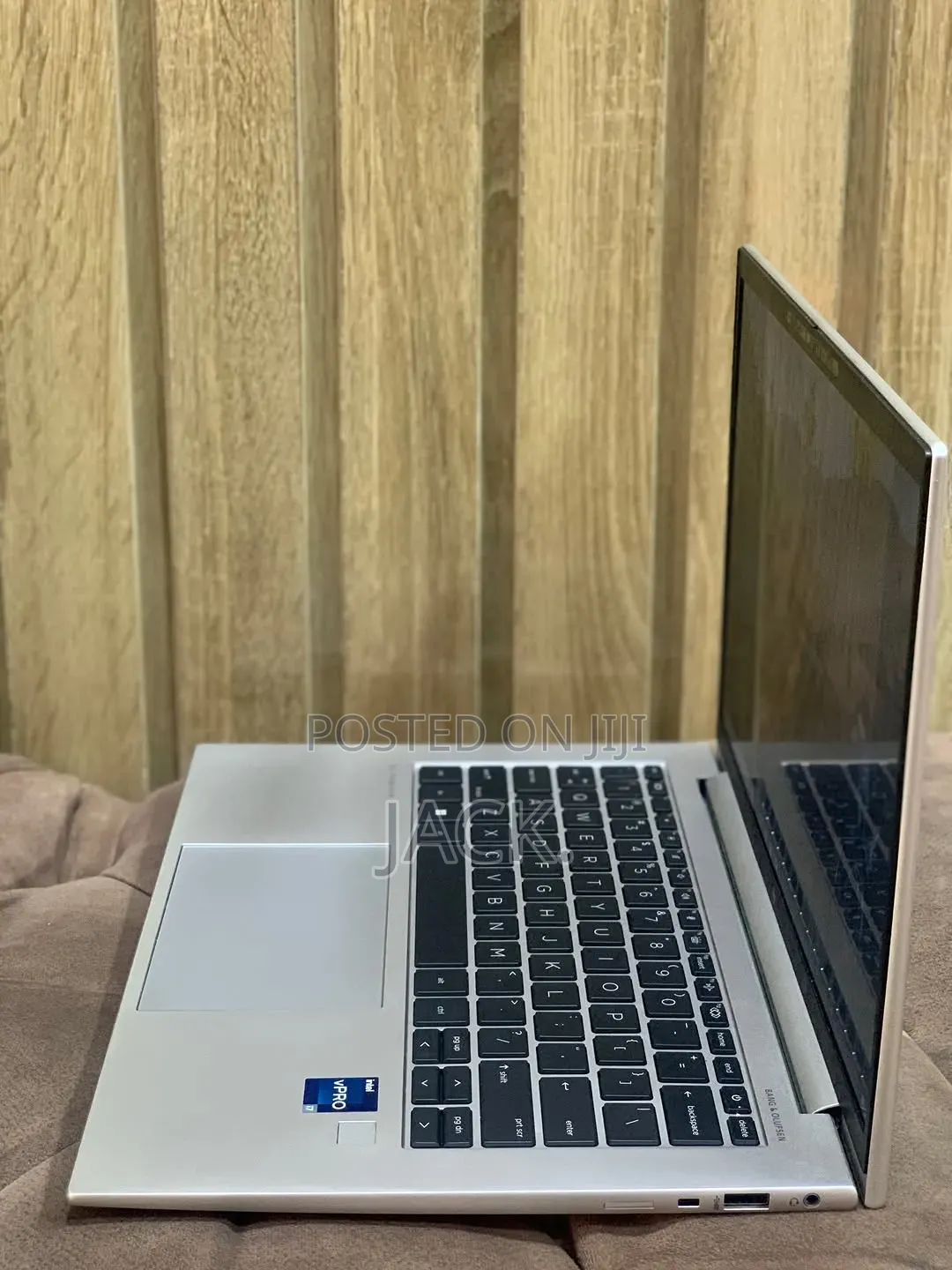 Laptop HP EliteBook 640 G10 16GB Intel Core i7 SSD 512GB