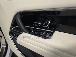 Land Rover Range Rover Vogue 2024 White