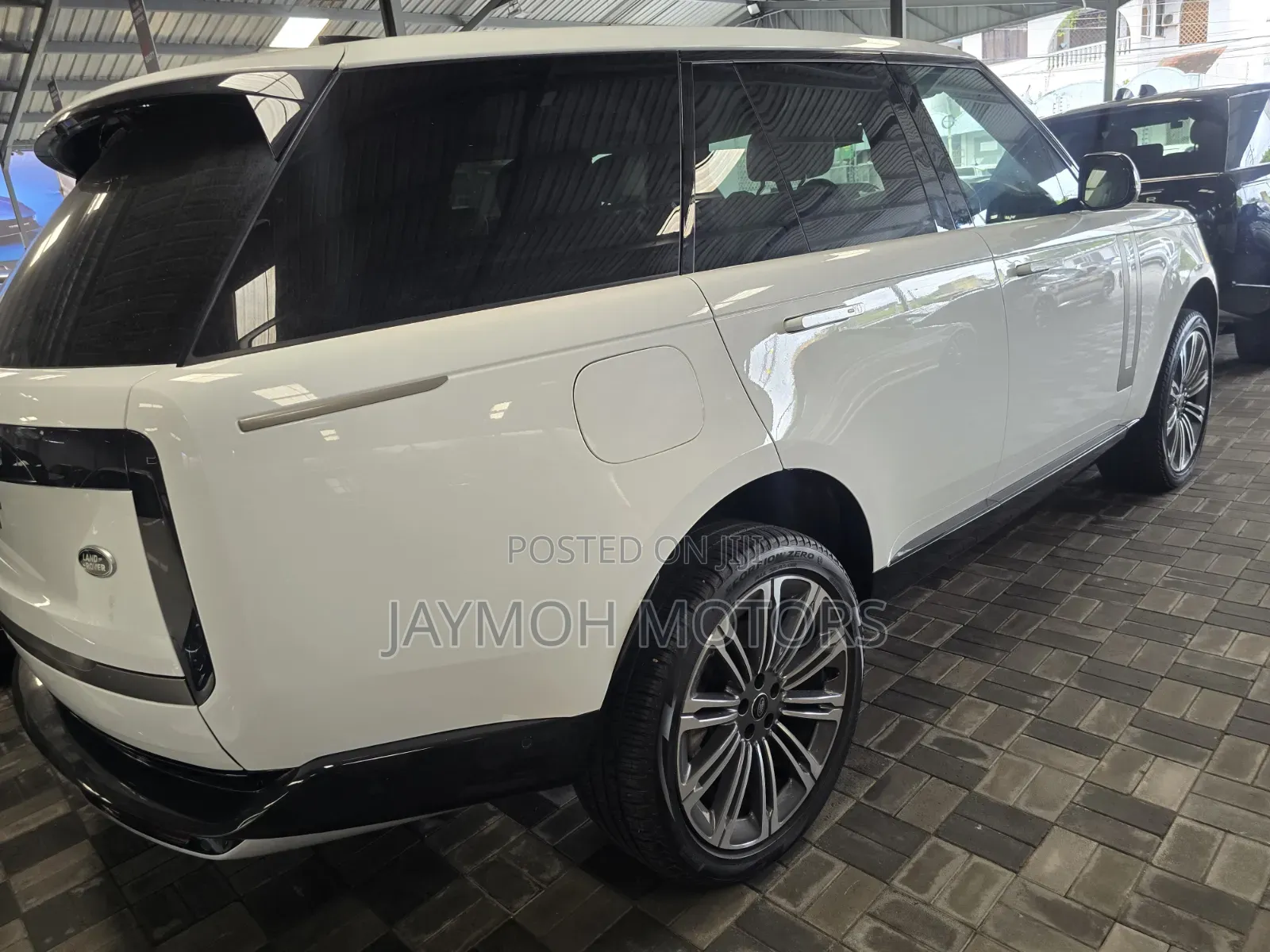 Land Rover Range Rover Vogue 2024 White