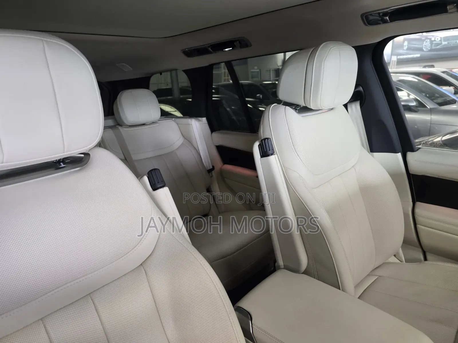 Land Rover Range Rover Vogue 2024 White