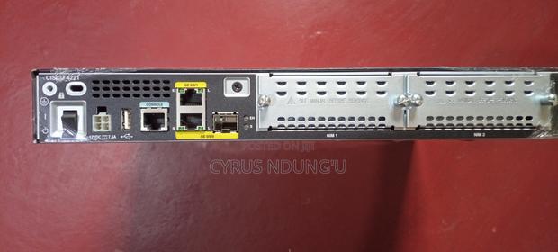 Cisco Isr4221