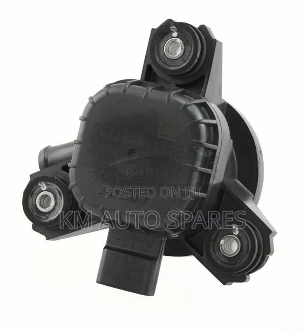 Toyota 2zr Hybrid Inverter Coolant Water Pump.