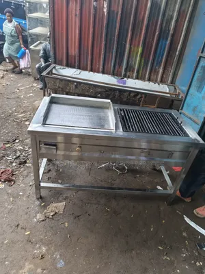Combine of Gas Griddle and Charcoal Grill