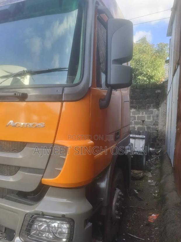 Actros 3340 Mp3 - thumbnail 2