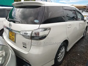 Toyota Wish 2013 White