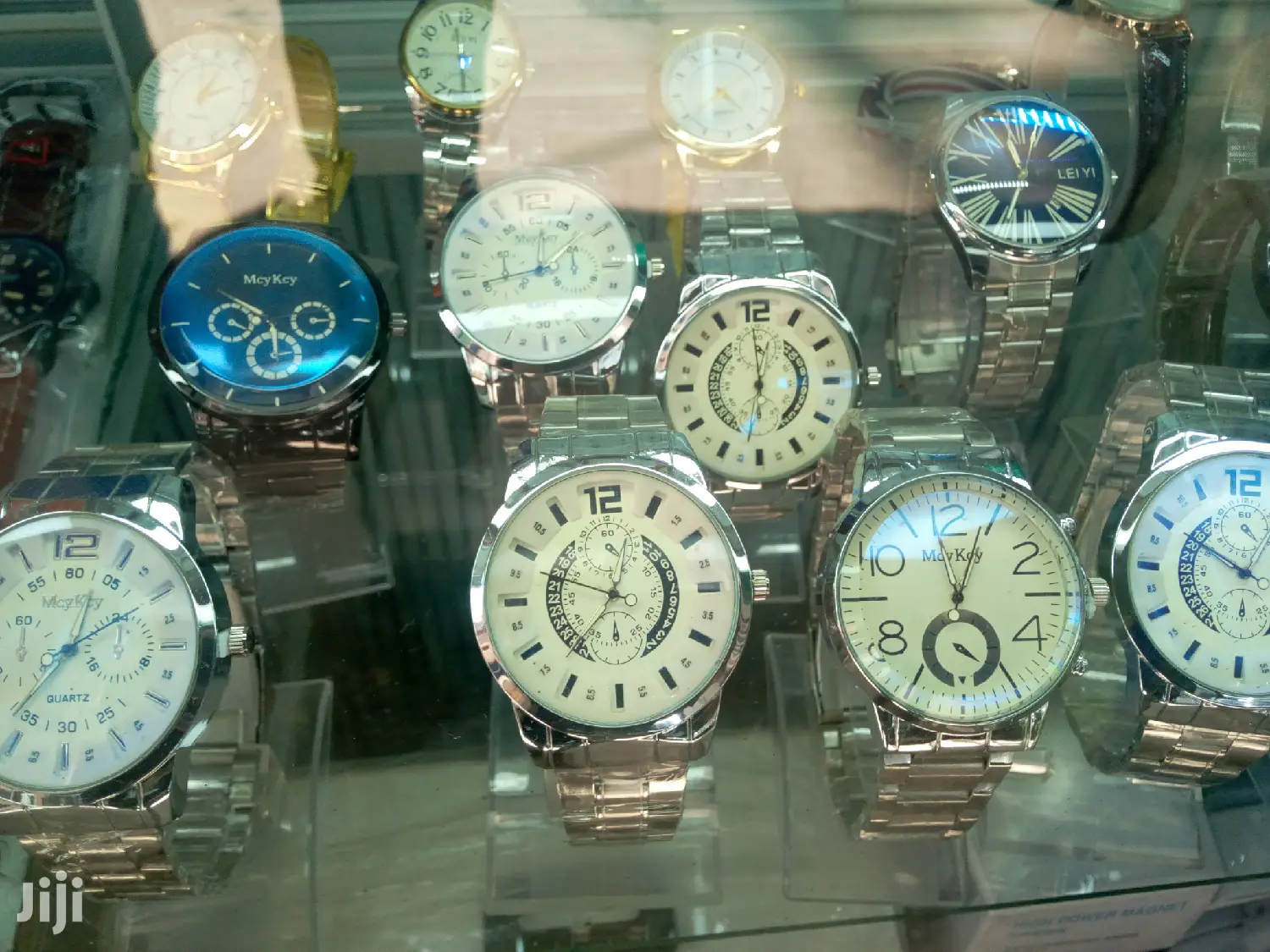 Genuine Luxury Men Steel Handwatch