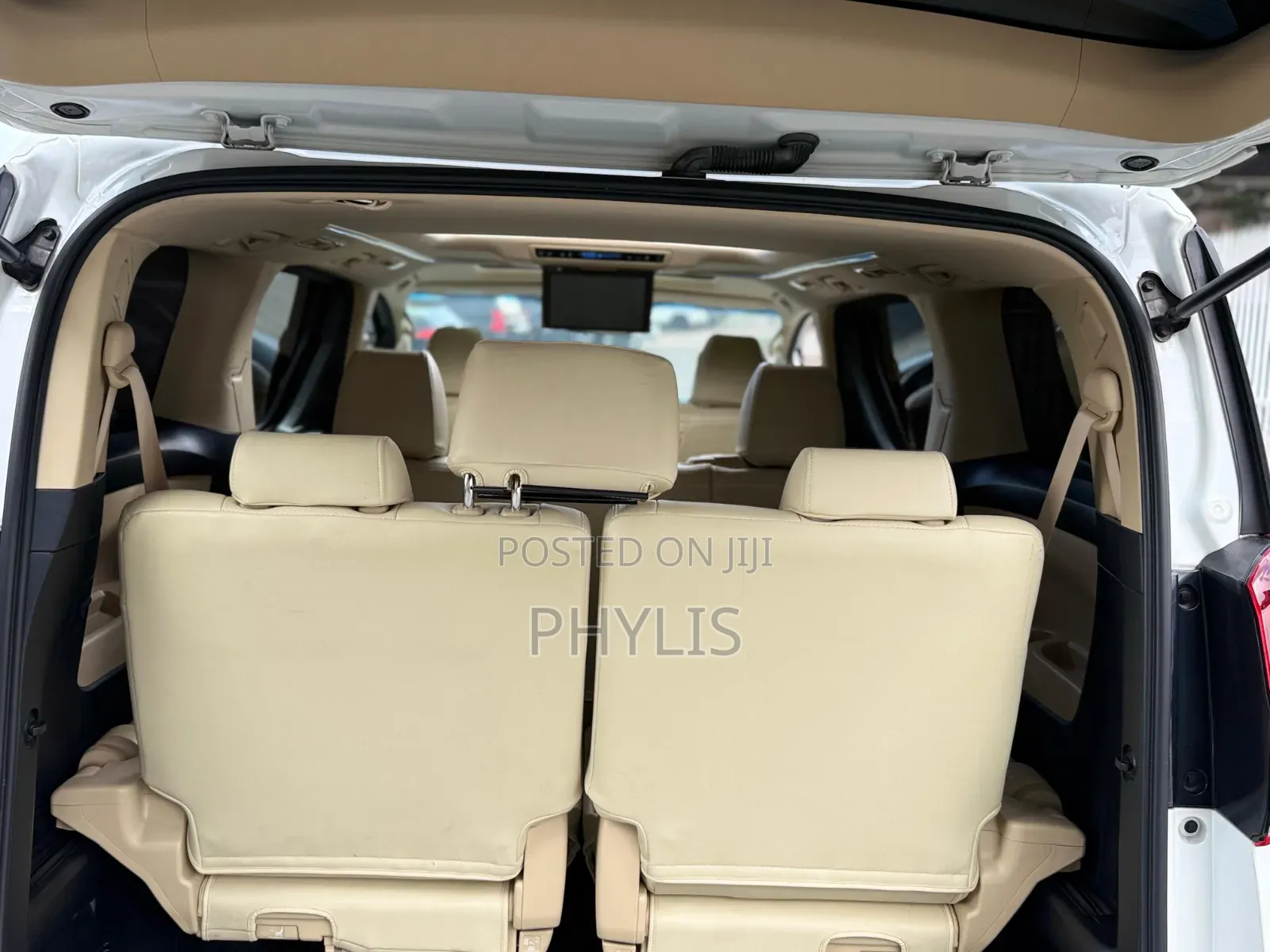Toyota Alphard 2.5 Petrol FWD 2019 White