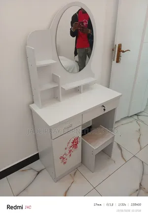 Dressing Table Dressing Table