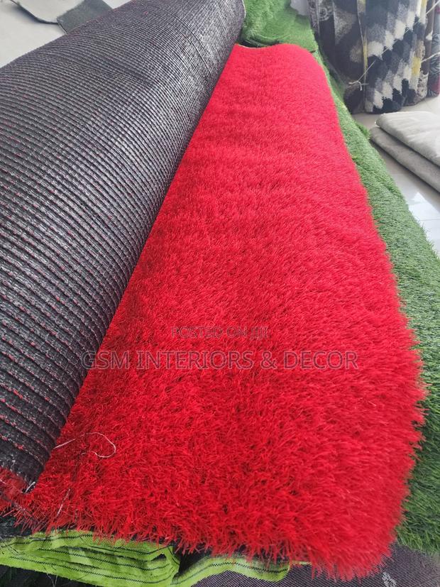 Plain Red Grass Carpets Available for Suplly and Events - main view