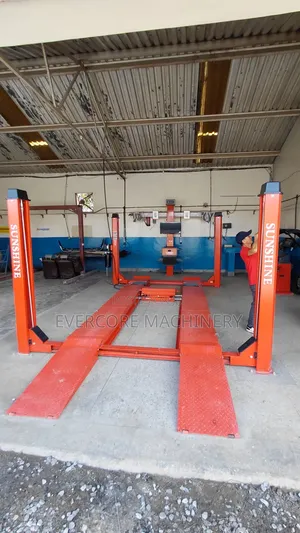 Sunshine Italy Red Coloured Wheel Alignment Machine With Carlift