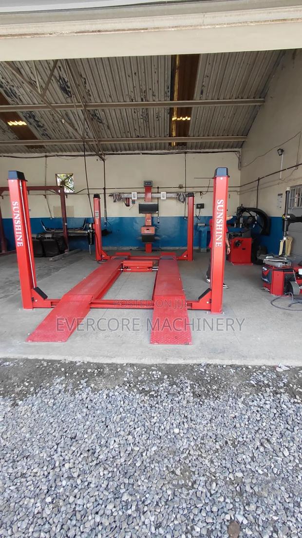 Sunshine Italy Red Coloured Wheel Alignment Machine With Carlift - thumbnail 2